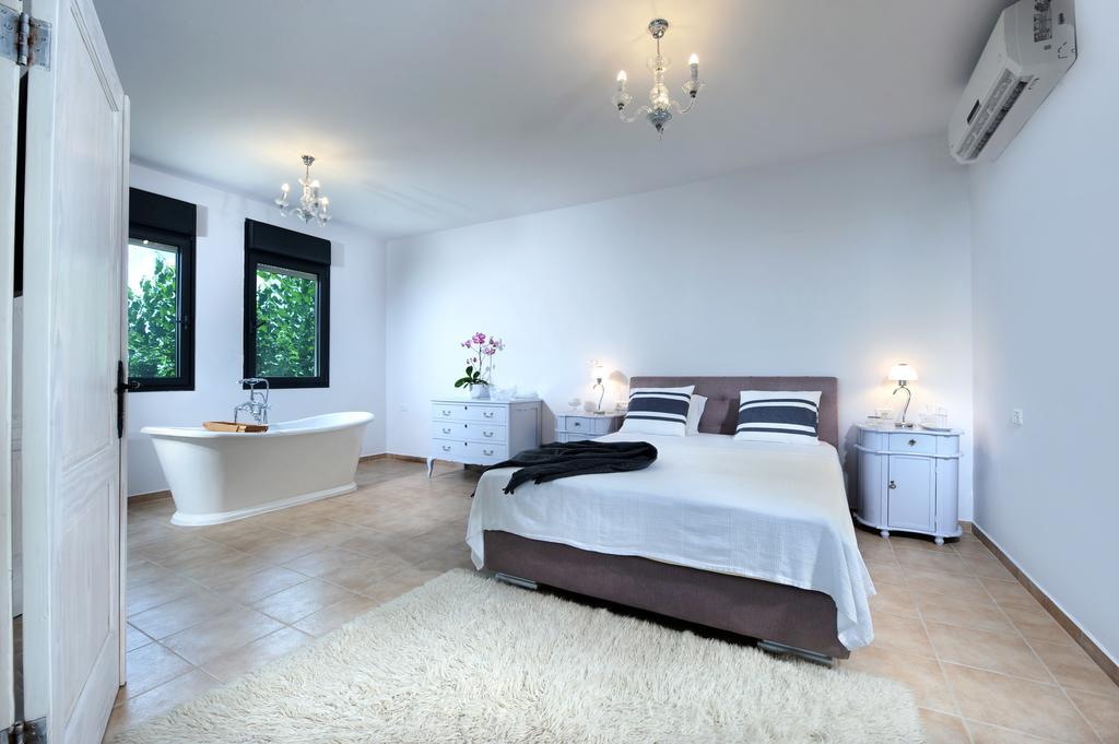 Yamim Suites On The Beach Shave Ziyyon Bagian luar foto