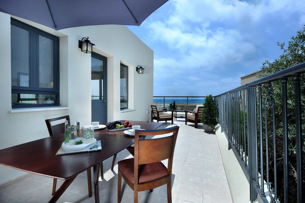 Yamim Suites On The Beach Shave Ziyyon Bagian luar foto